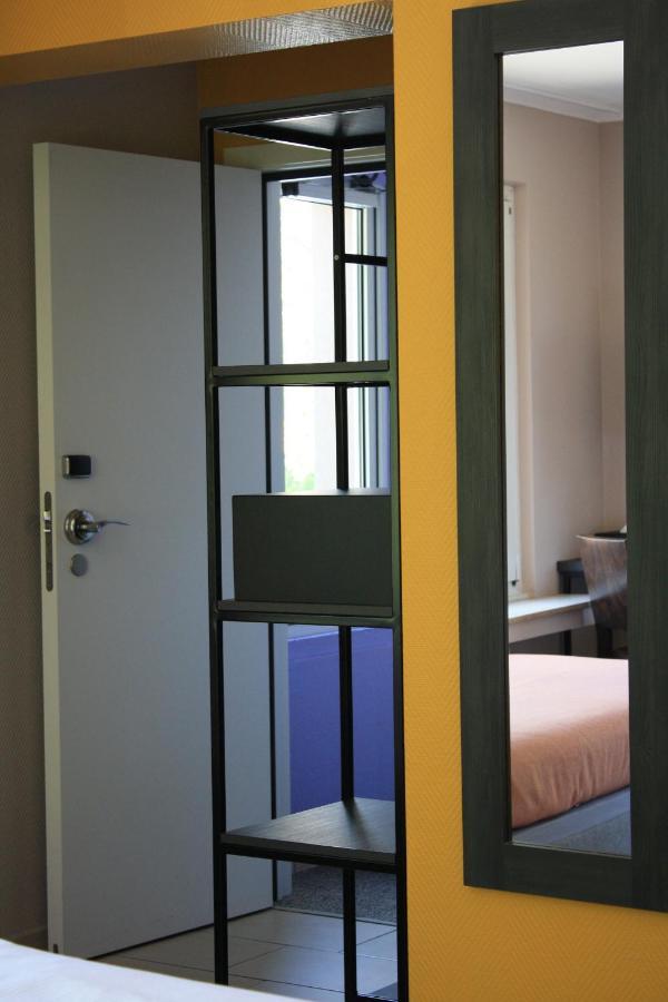 Bivius Hotel Restaurant Luxembourg Strassen Bagian luar foto