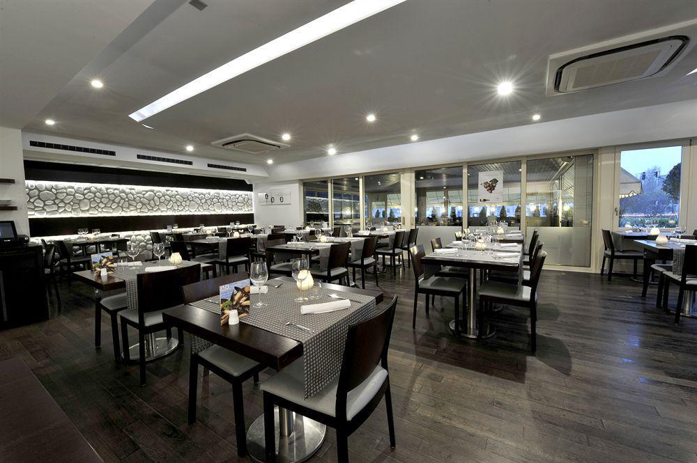 Bivius Hotel Restaurant Luxembourg Strassen Bagian luar foto