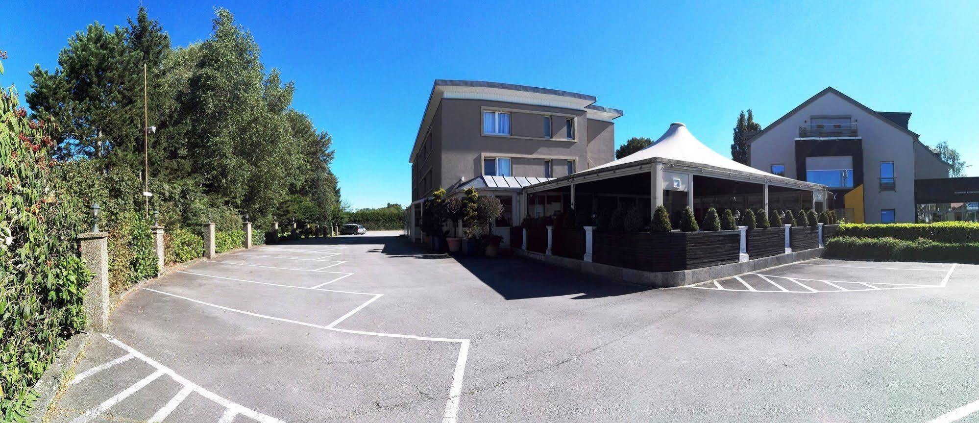 Bivius Hotel Restaurant Luxembourg Strassen Bagian luar foto