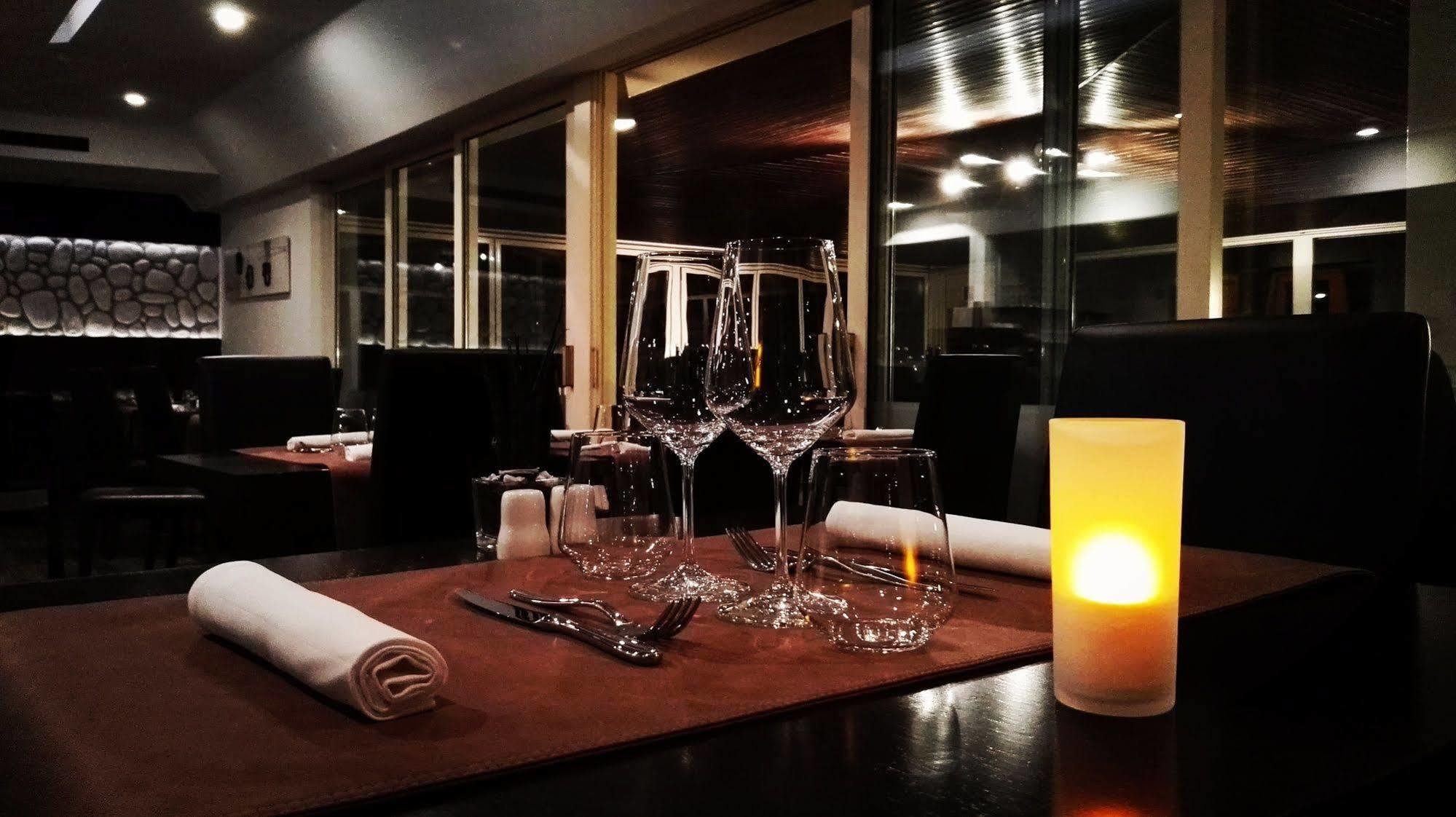 Bivius Hotel Restaurant Luxembourg Strassen Bagian luar foto